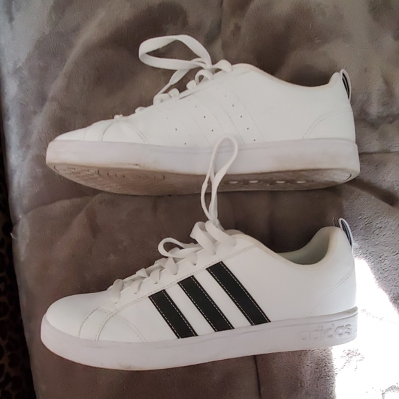 Adidas Blk/Wht - Picture 2 of 4